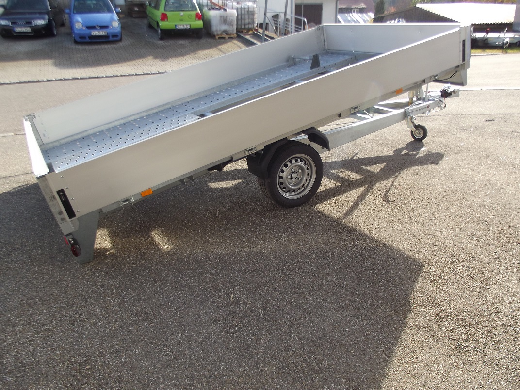 TPV  HL EBK Autotransporter mit Bordwnden Anhnger Boehler Segeten 051 (16)