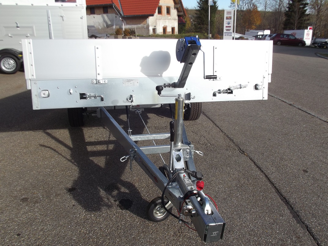 TPV  HL EBK Autotransporter mit Bordwnden Anhnger Boehler Segeten 051 (18)
