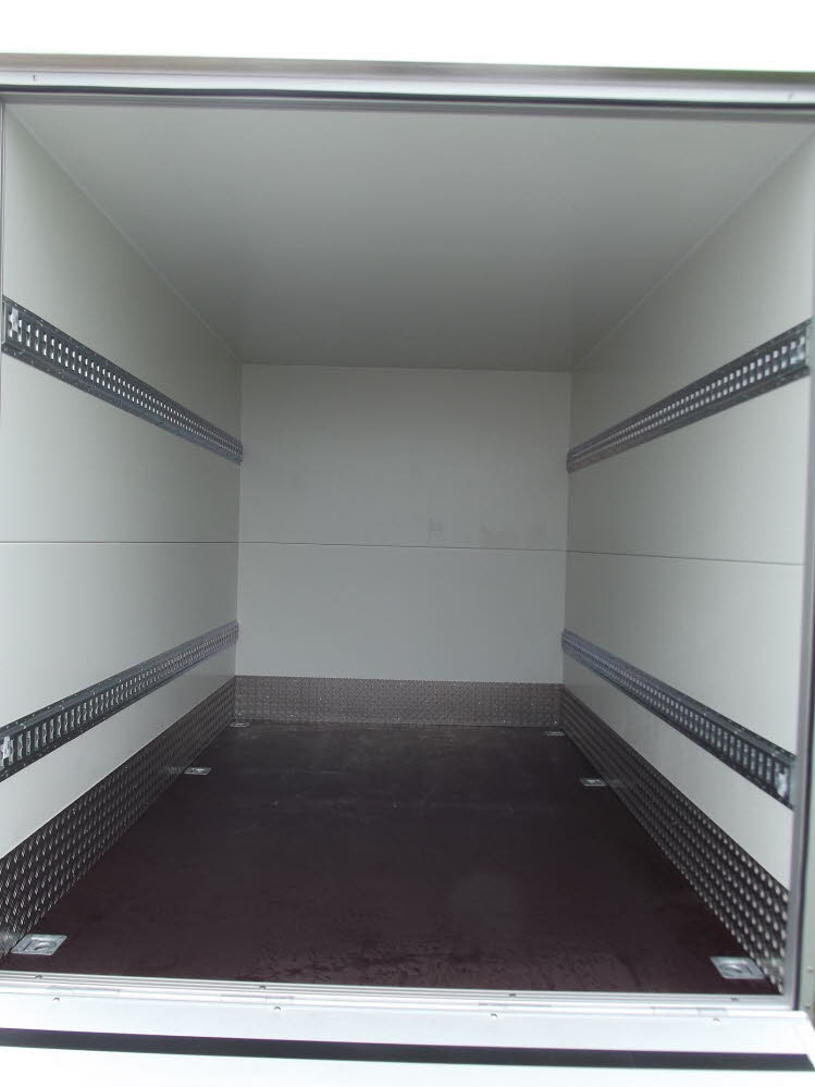 Anhaenger Boehler Koenig KHC Koffer mit Rampe (3)