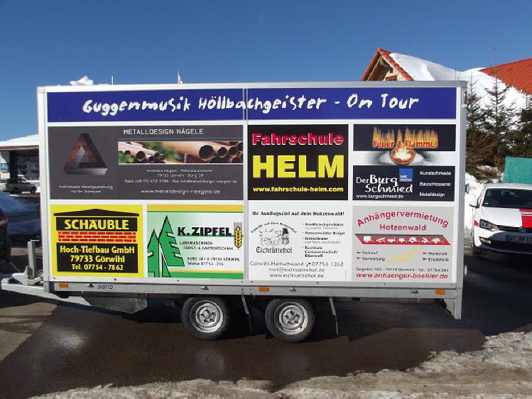 Hllbachgeister Saris Koffer Anhnger Bhler (2)