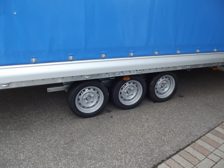 Knig KH 355024 001Anhnger Bhler Segeten (10)