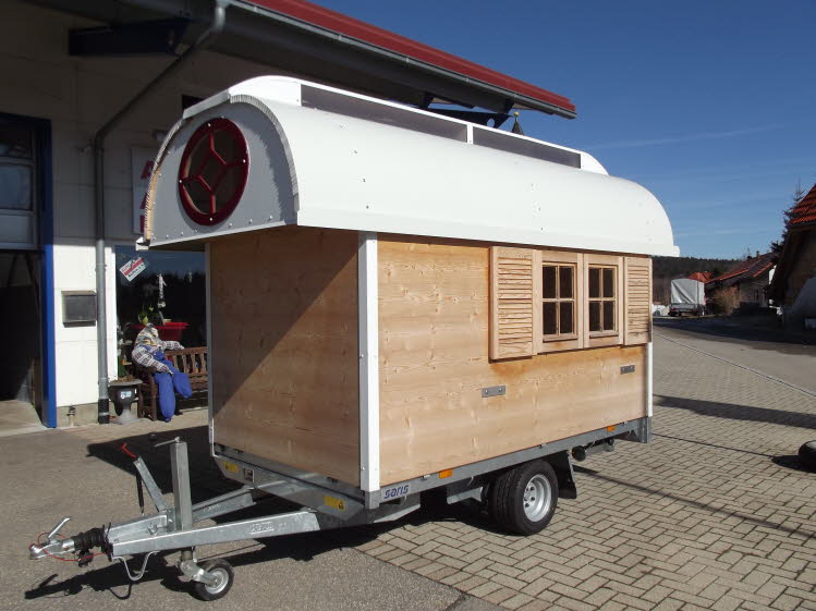 Tiny Houses Anhaenger Boehler Goerwihl Segeten Auto und Reifendienst  (8)